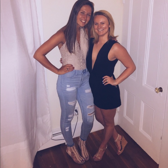 Meet your Posher, Danielle - Picture 3 of 4